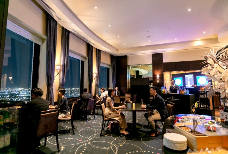ハイフロア宿泊者専用カクテルラウンジ「Wing Lounge」