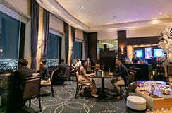 ハイフロア宿泊者専用カクテルラウンジ「Wing Lounge」