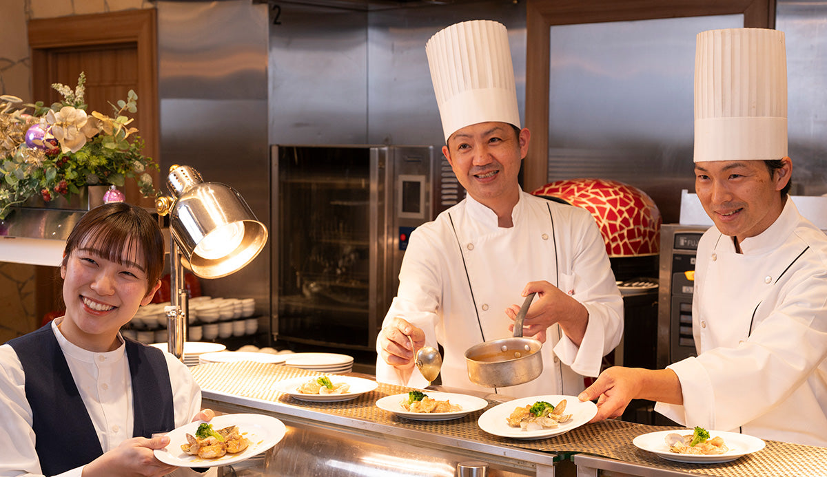 カジュアルダイニング ガーデンコート | ANAクラウンプラザホテル